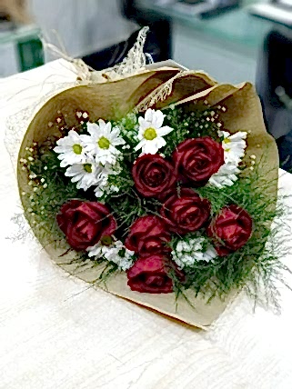 Papatyalar ve 7 Gül, Eskişehir Bizim Çiçek Evi