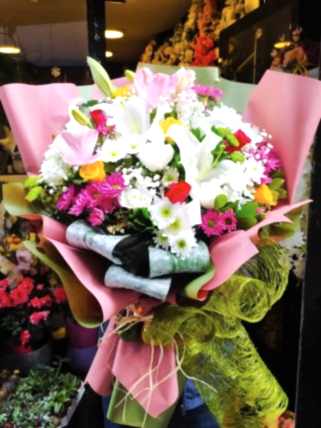 Pembeli Beyazlı Buket, Eskişehir Çiçekçi