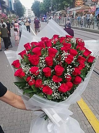 Kırmızı Gül Şöleni, Eskişehir Bizim Çiçekçi