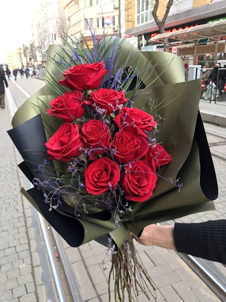 Aşk Merdiveni, Eskişehir çiçekçi