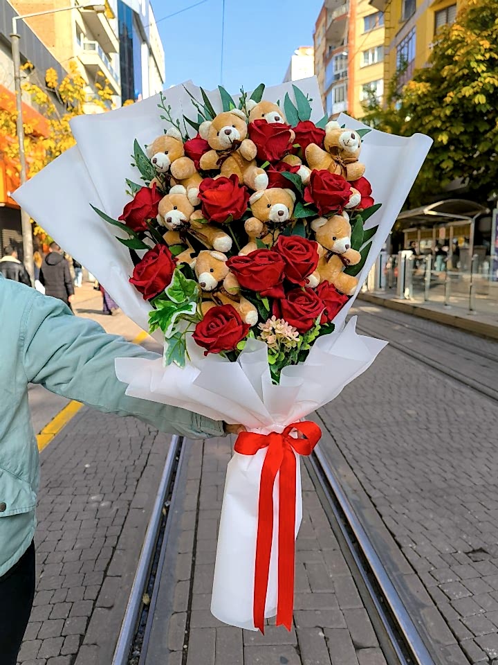 Kırmızı Gül Ayıcık Buketi